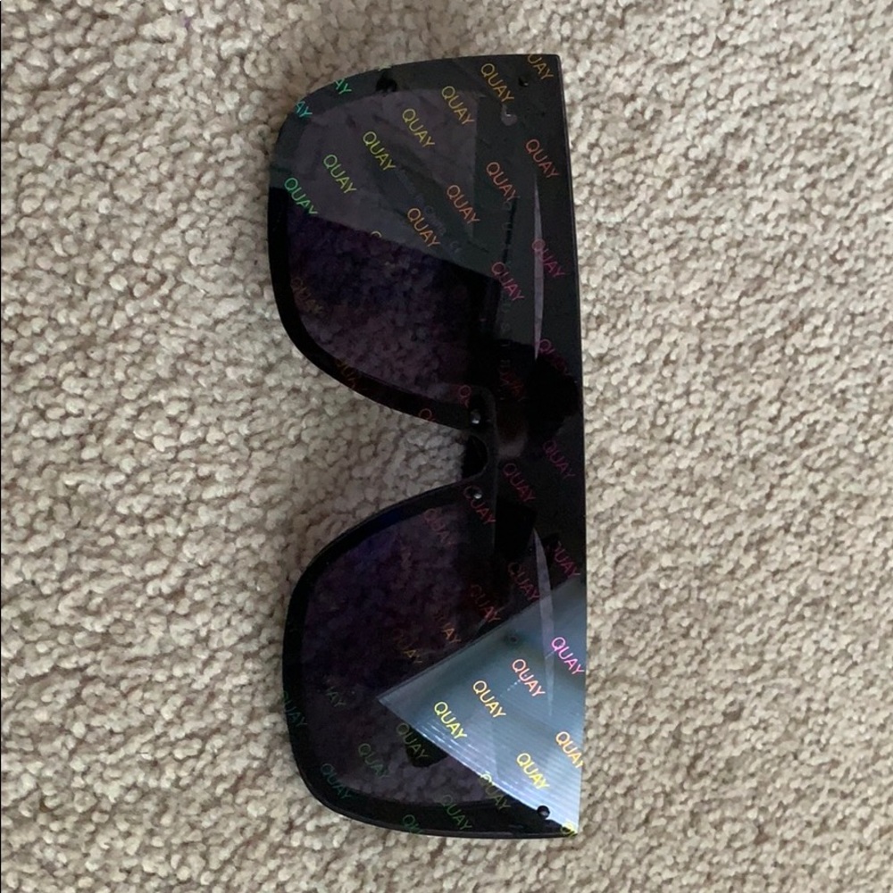 Quay glasses